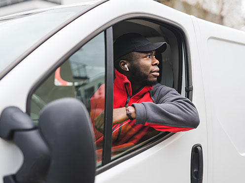 Location de véhicule utilitaire avec chauffeur : les avantages